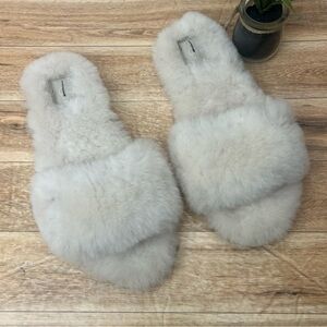UGG Fluff Genuine Sheep Fur Slipper sz 9